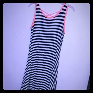 A bundle of 2 sundresses♡